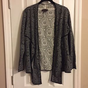 🦊Dana Buchman tie front cardigan size small